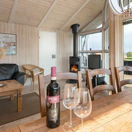 Holiday X Vakantiehuis Sjolund